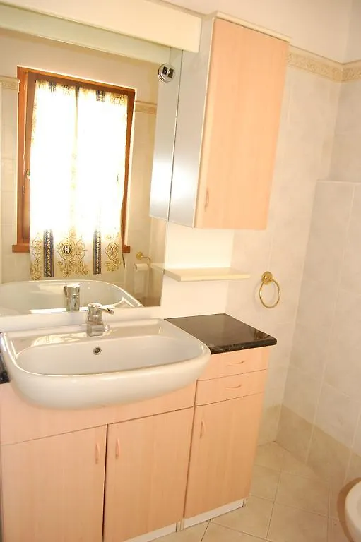 Casella'S Apartment Malcesine 0*,  Italy